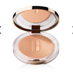 NEW FULL SIZE CLINIQUE TRUE HIGHLIGHT WEIGHTLESS ILLUMINATOR IN 02 STARLIT GLOW